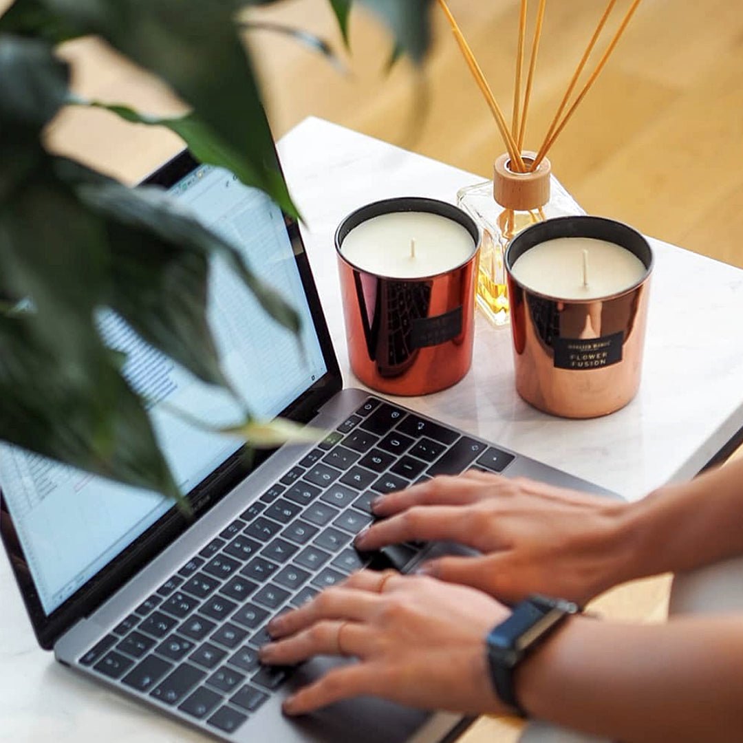 Saffron Oud Geurkaars 210g - Atelier Rebul